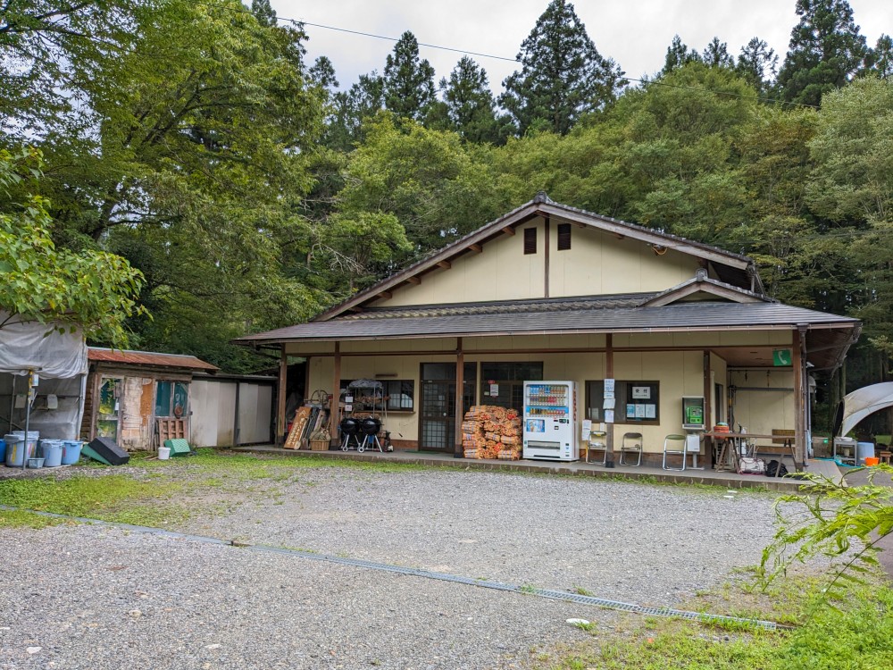 郡上八幡リバーウッドオートキャンプ場の管理棟