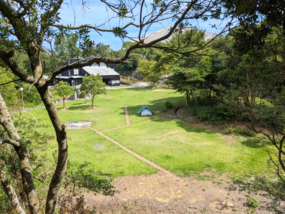 とらまる公園キャンプ場(香川県東かがわ市)の全景