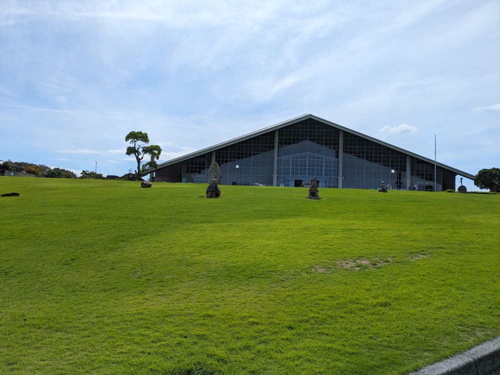 とらまる公園の広場