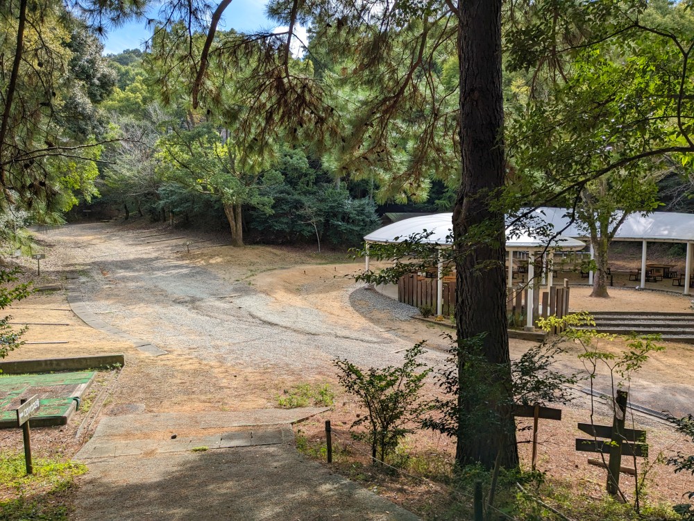 みろく自然公園キャンプ場(香川県東かがわ市)のバーベキューハウス