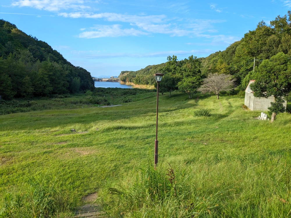 門入の郷の水辺の公園