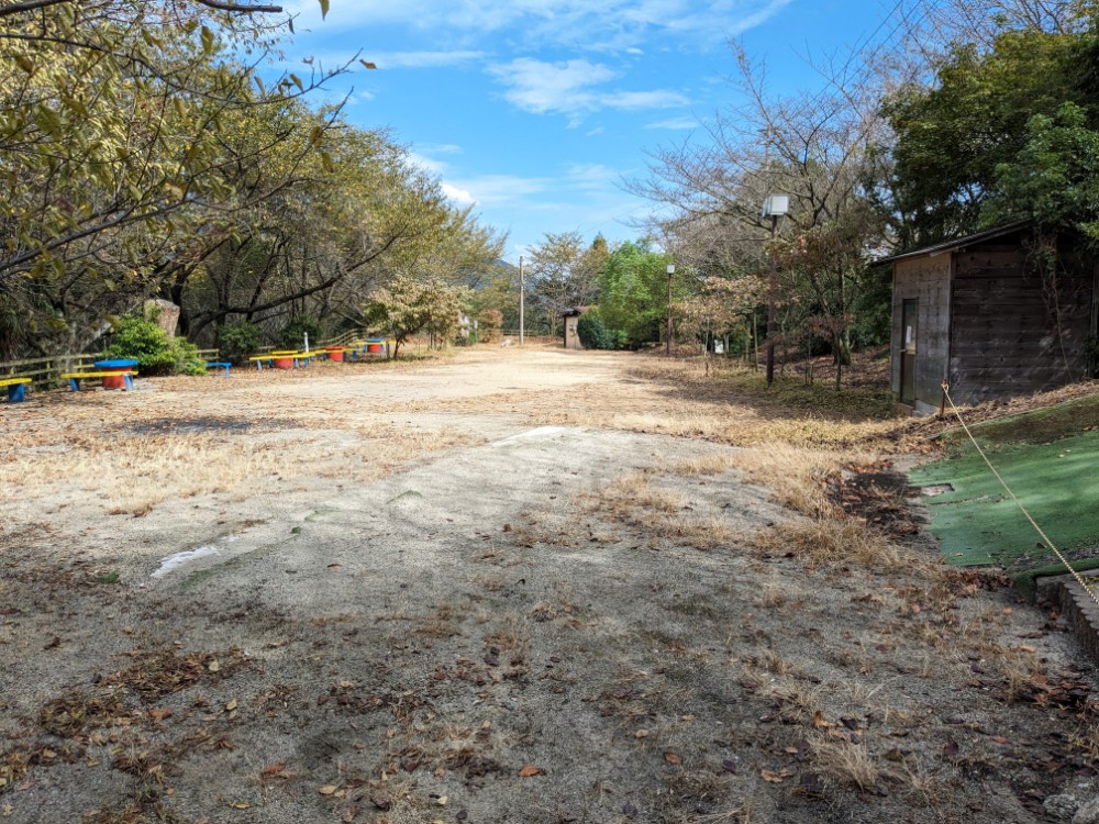 朝日山森林公園キャンプ場のふれあい広場