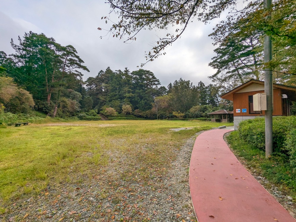 帰全山公園キャンプ場の広場