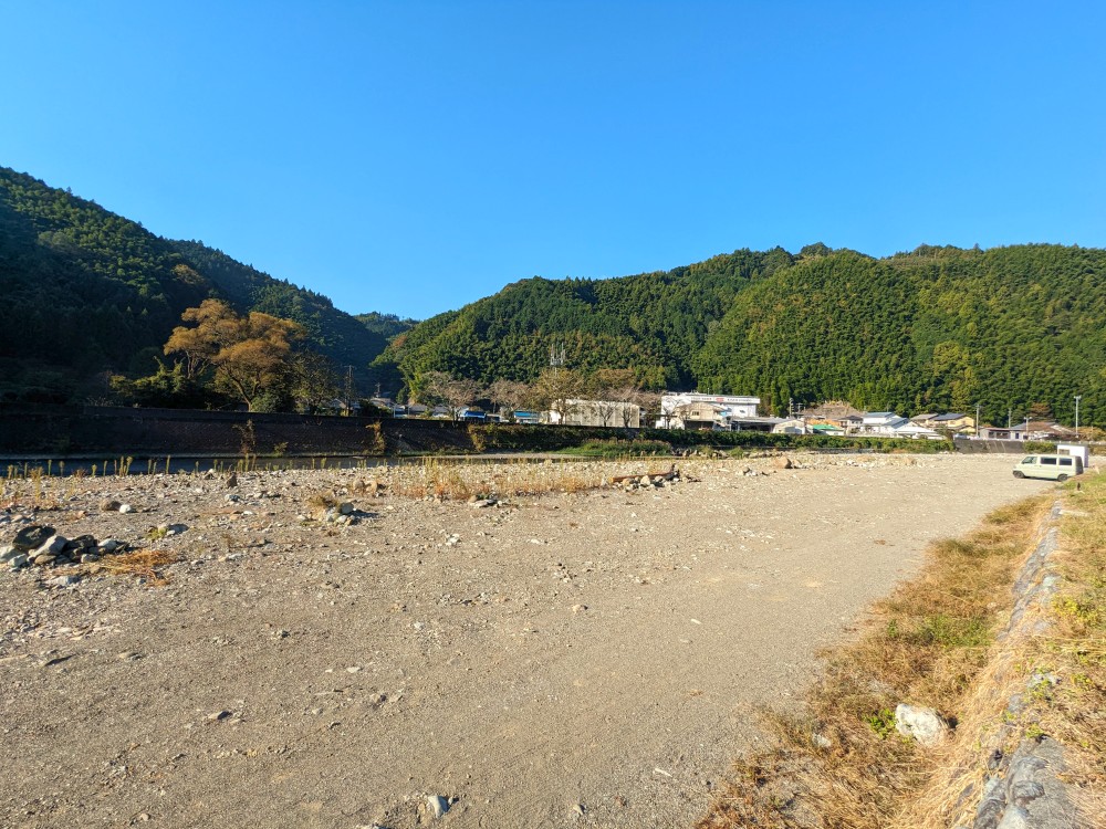 茂野島キャンプ適地(静岡県静岡市)の全景