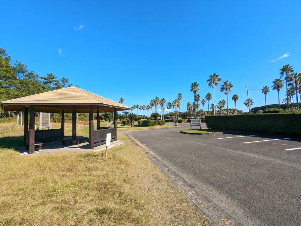 富田浜公園キャンプ場の駐車場