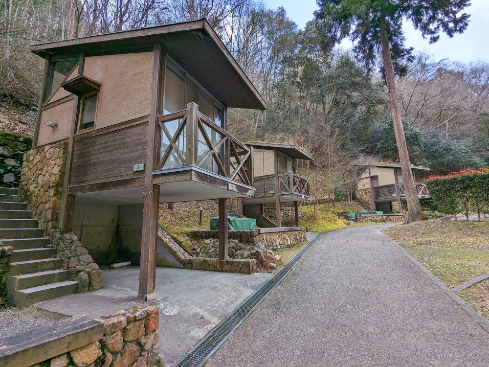 鳴滝森林公園キャンプ場のバンガロー