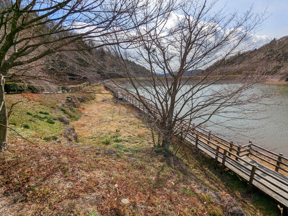 真星 星の村公園の白土池