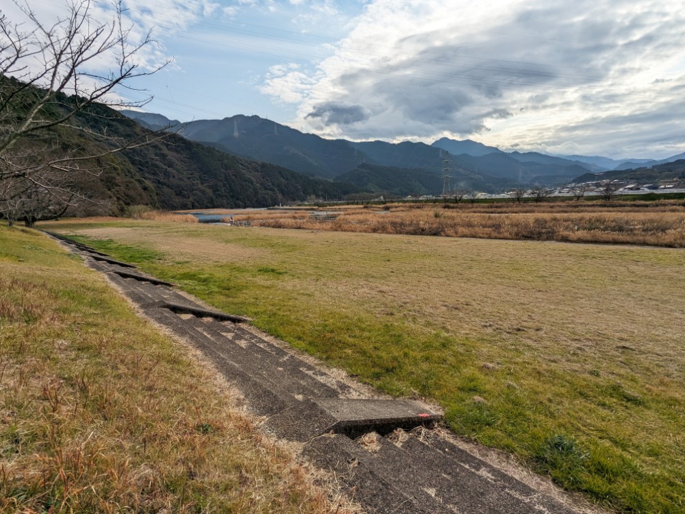 武丈公園(愛媛県西条市)の全景サイト