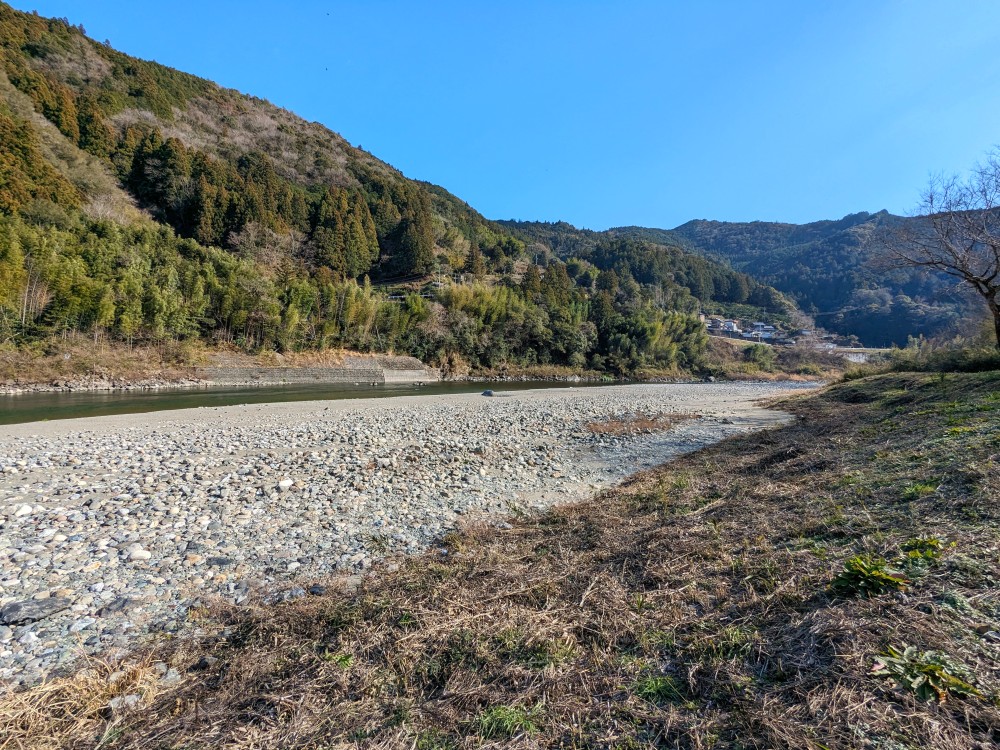 黒瀬キャンプ場(高知県越知町)の河原サイト