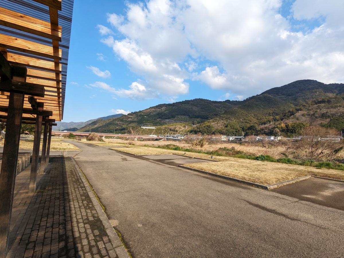 花の里河川公園キャンプ場からの風景