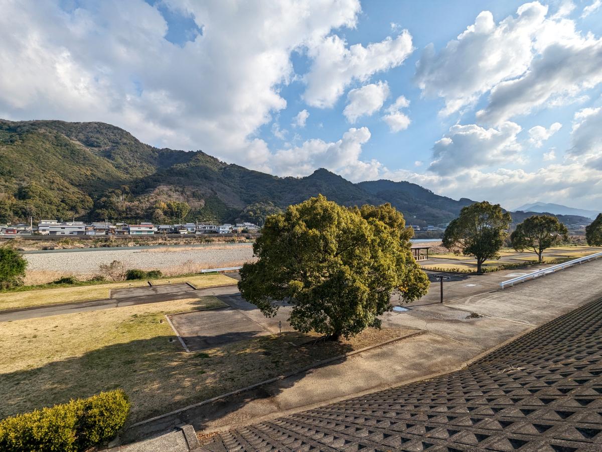 上から見た花の里河川公園キャンプ場