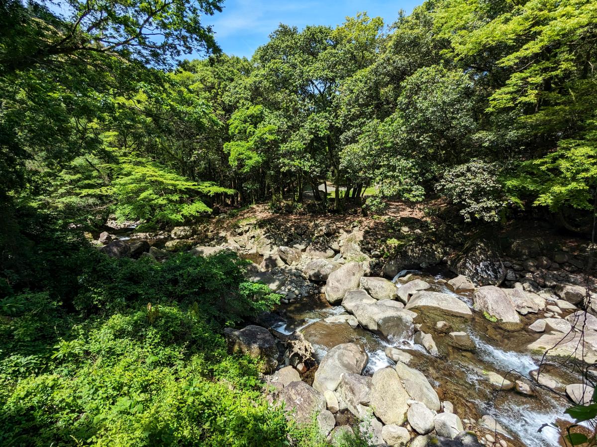 矢谷渓谷キャンプ場(熊本県山鹿市)の渓谷の景色