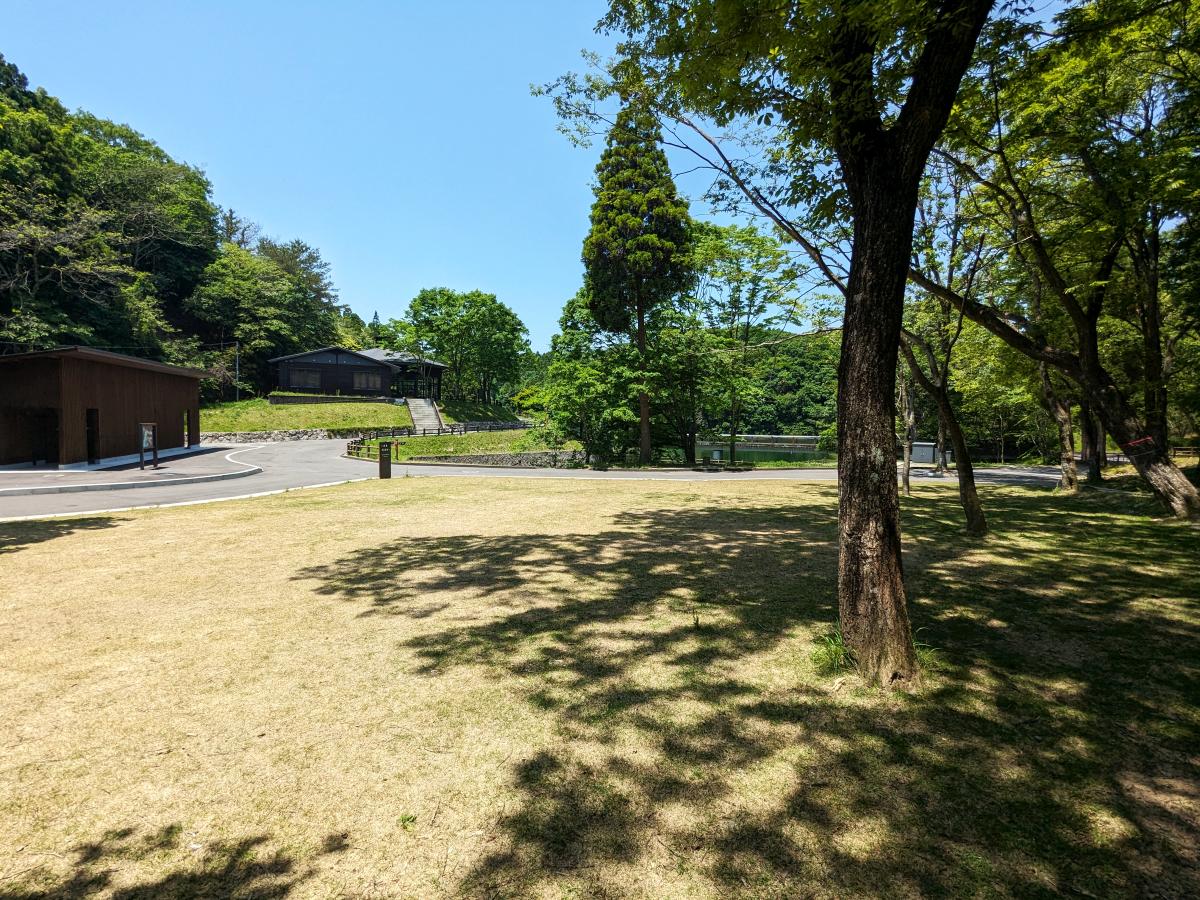 北山キャンプ場(佐賀県佐賀市)の芝生広場