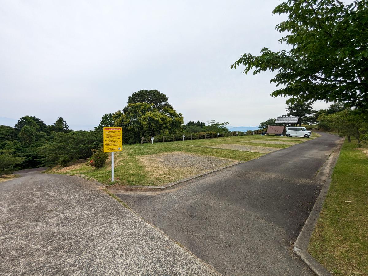 琴海赤水公園キャンプ場(長崎県長崎市)の区画サイト