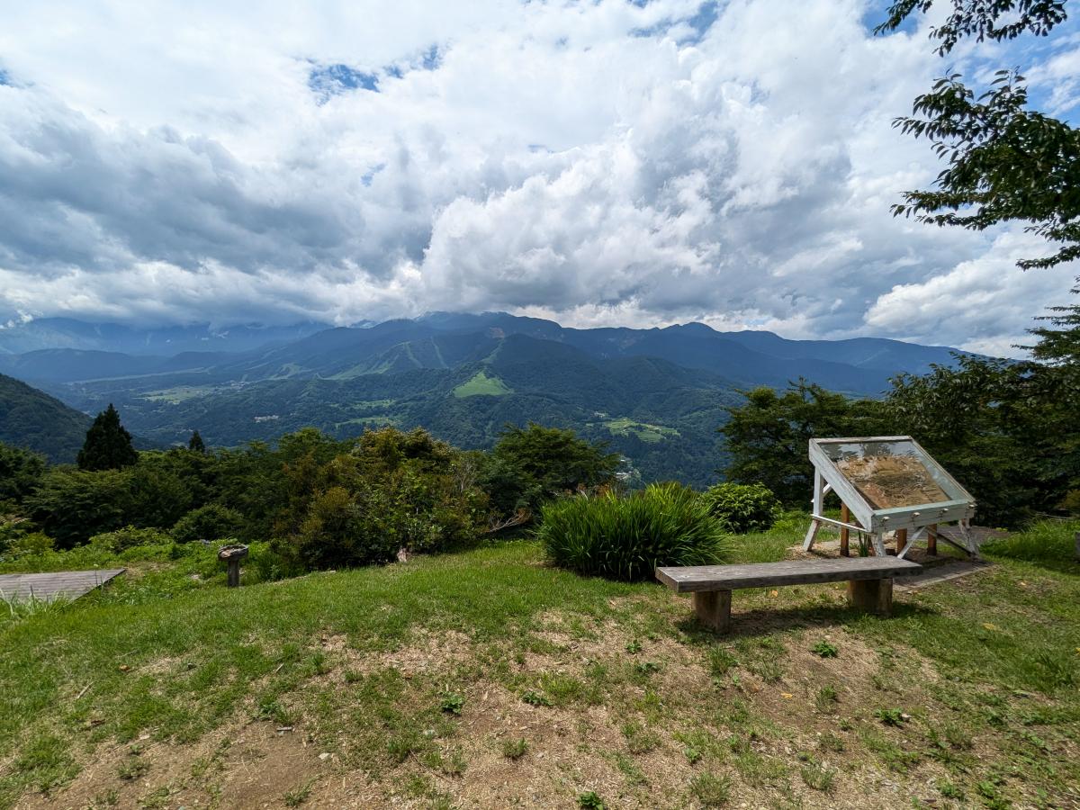 眺望の郷キャンプ場(長野県小谷村)からの眺望