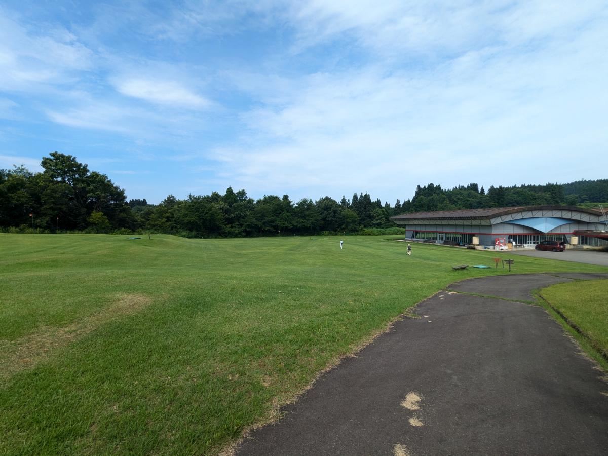 川口運動公園オートキャンプ場のフリーサイト